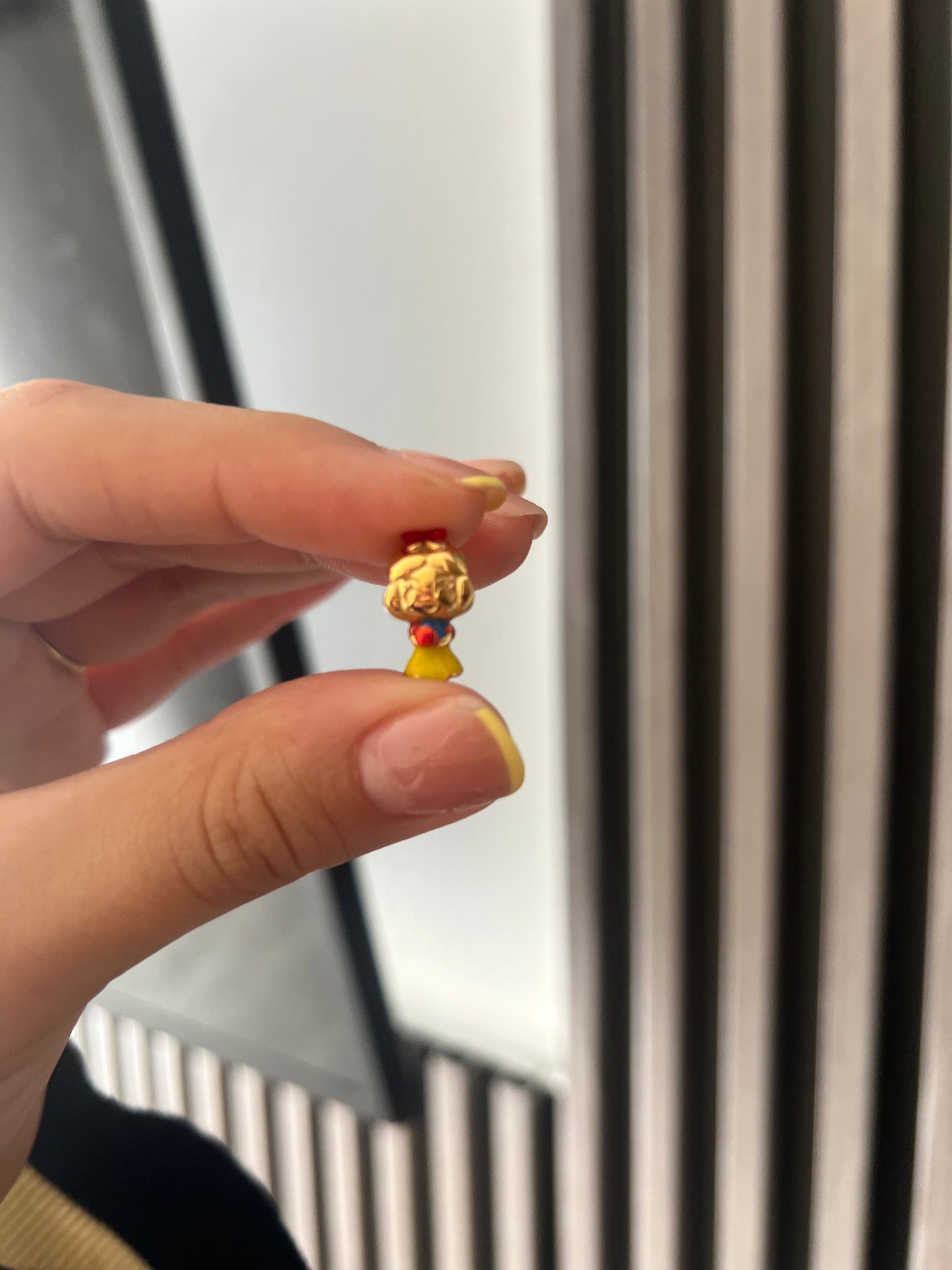 Blanca nieves dorado